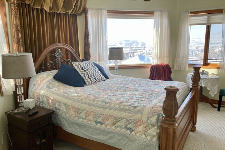 Rocky Mountain View B & B
