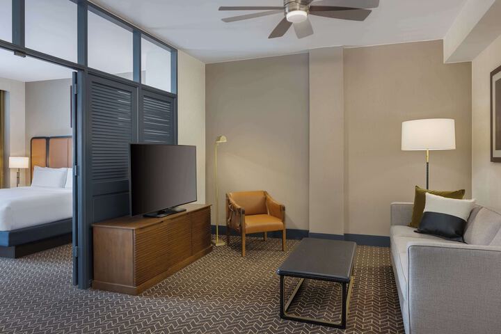 Room 27 of 75
