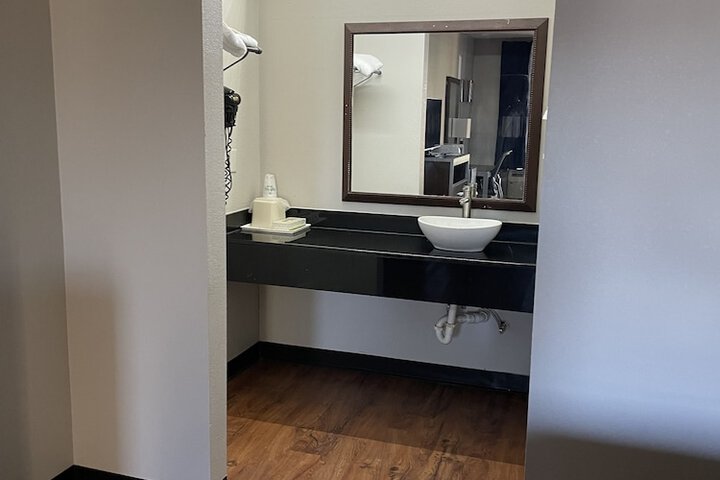 Room 22 of 29