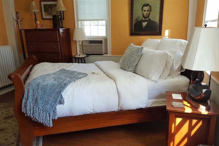 Room 14 of 39