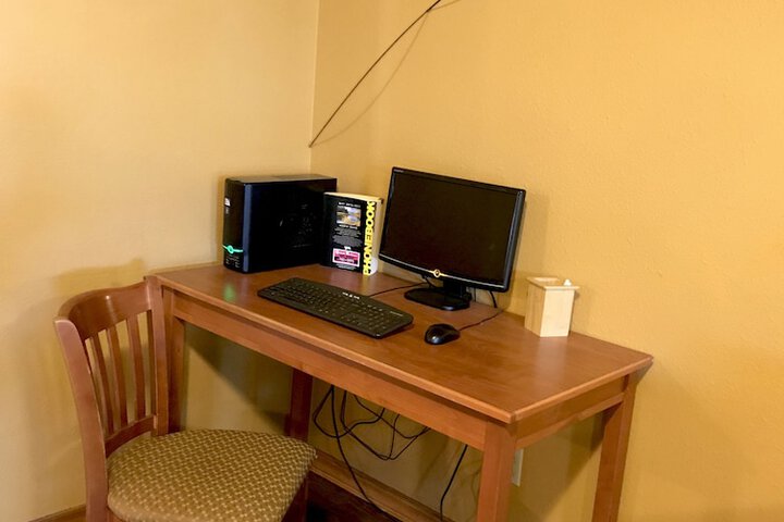 Business Center 50 of 54