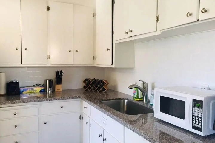 3426 Entire 1BR Apt / house in El Cerrito Cozy