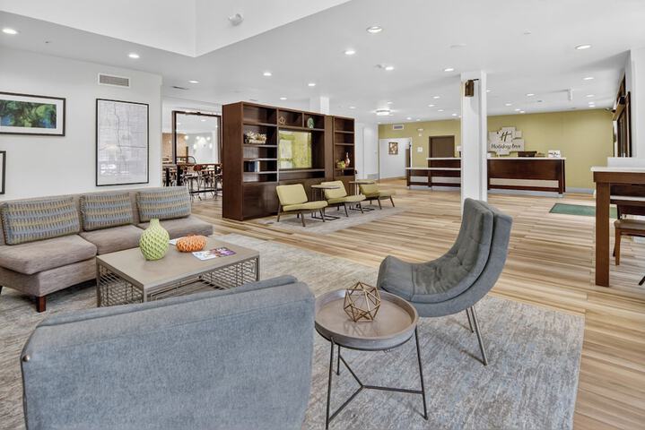 Holiday Inn & Suites Dallas-Addison by IHG