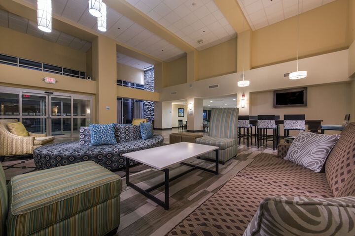 Hotel 12 of 105
