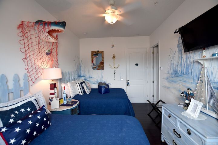 Room 42 of 75