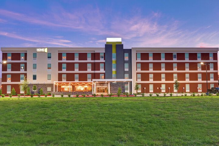 Hotel 2 of 48