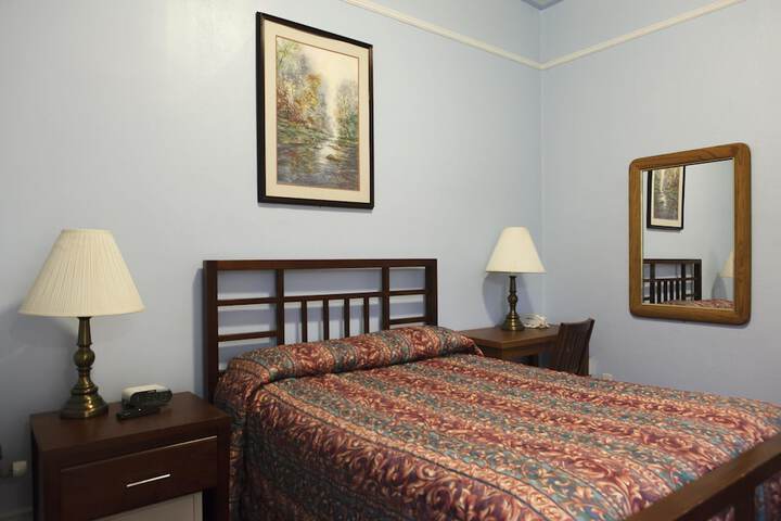 Room 14 of 41