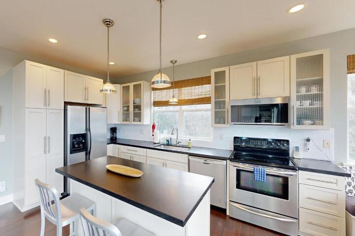 Alder Beach House