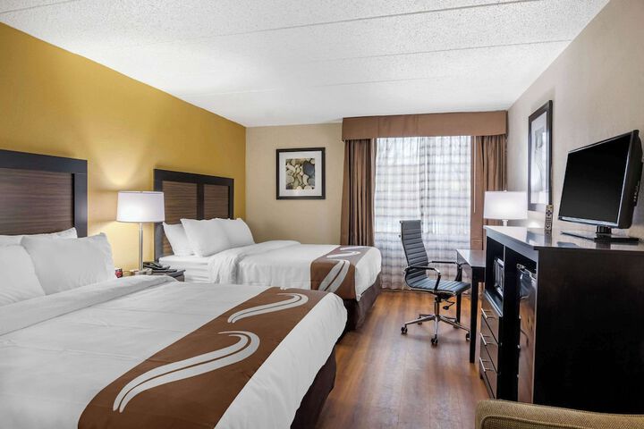 Room 15 of 34