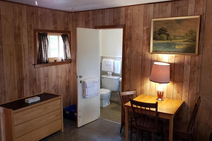 Room 98 of 215