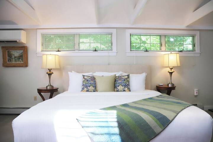 Hartstone Inn