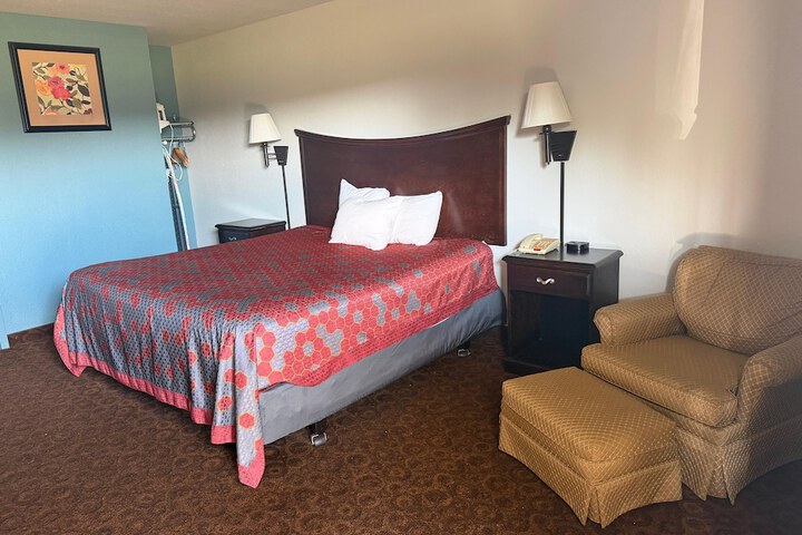 The Magnolia Hotel Searcy