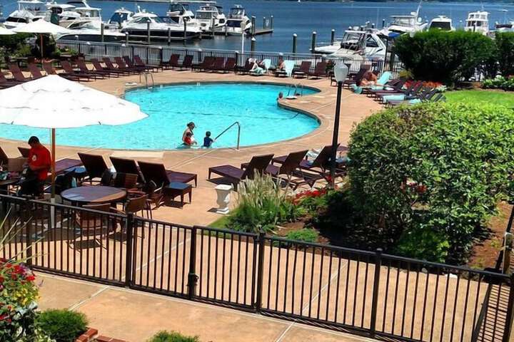 Pool 4 of 21