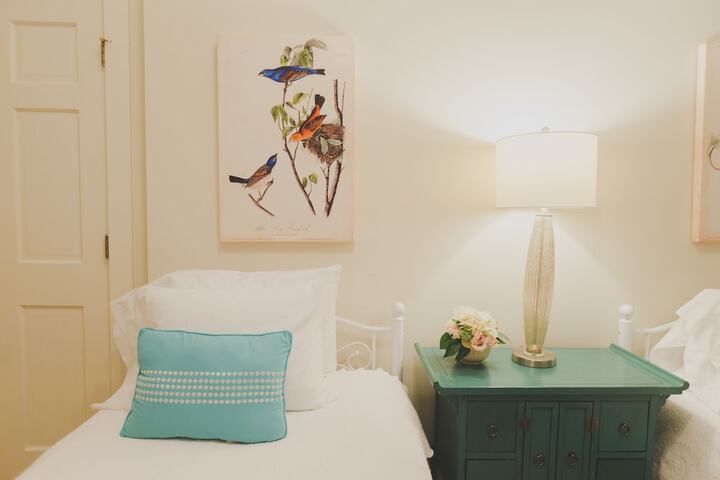 Room 29 of 47