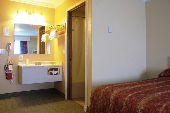 Room 36 of 39