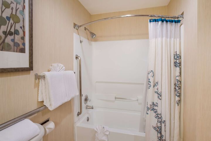 Room 28 of 51