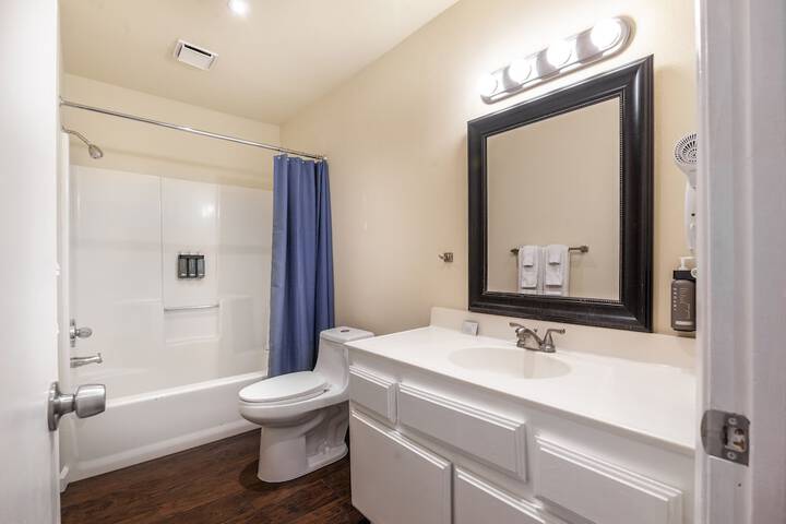 Room 40 of 120