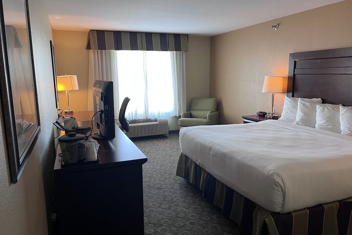 Room 40 of 85