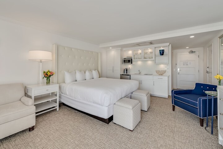 Room 61 of 145