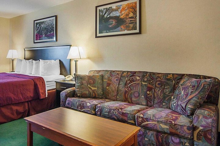 Room 44 of 107