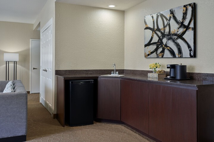 Room 16 of 26
