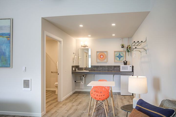 Room 14 of 19