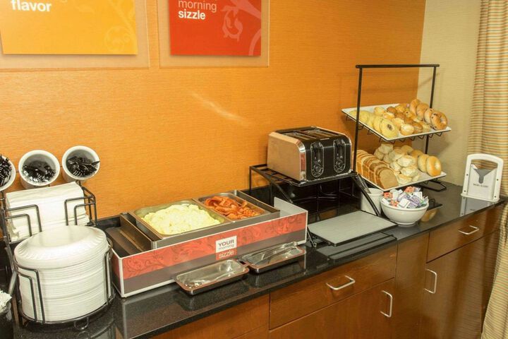 Breakfast/Coffee Service 47 of 56