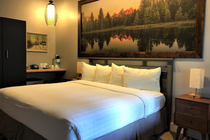 Blue Elk Inn