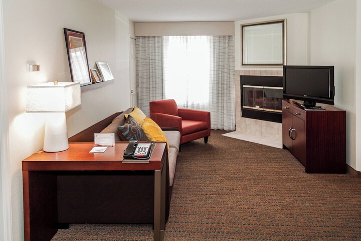 Room 14 of 28