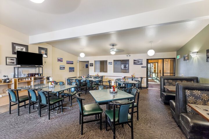 Breeze Inn