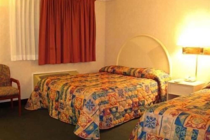 Room 16 of 29