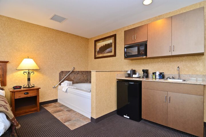 Room 27 of 52