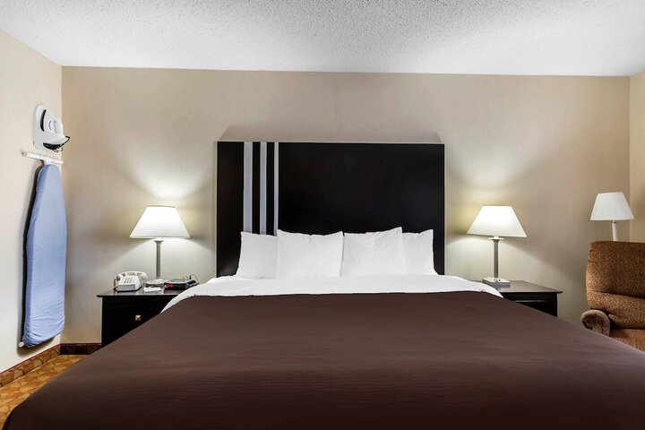 Room 18 of 26