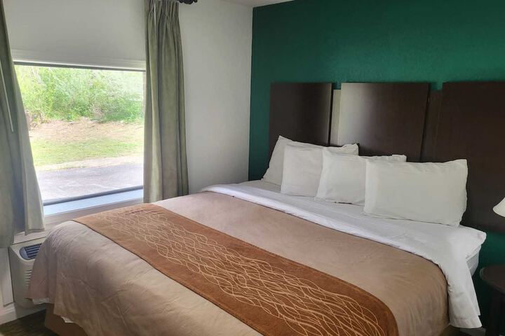 Room 38 of 54