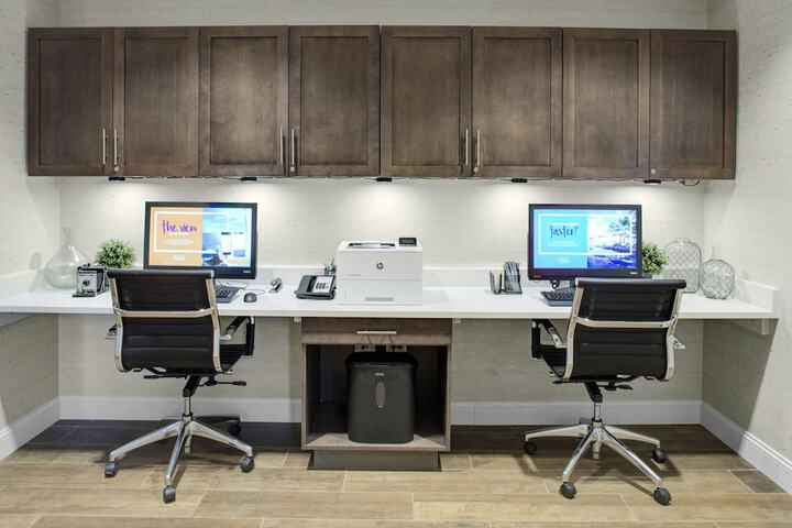 Business Center 30 of 31