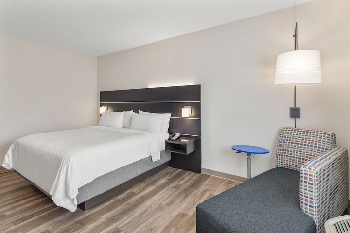 Room 40 of 50