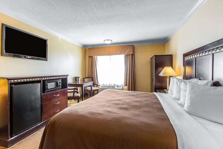 Room 15 of 39