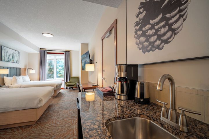 Blackstone Mountain Lodge by CLIQUE