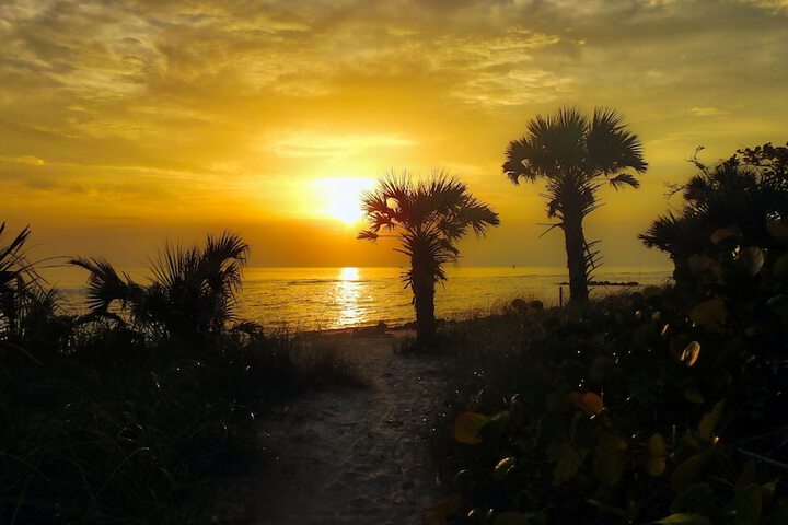 Casey Key Resorts - Beachfront