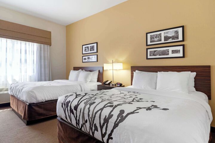Room 34 of 65
