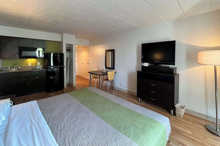 Studio 6 Suites Clarion PA