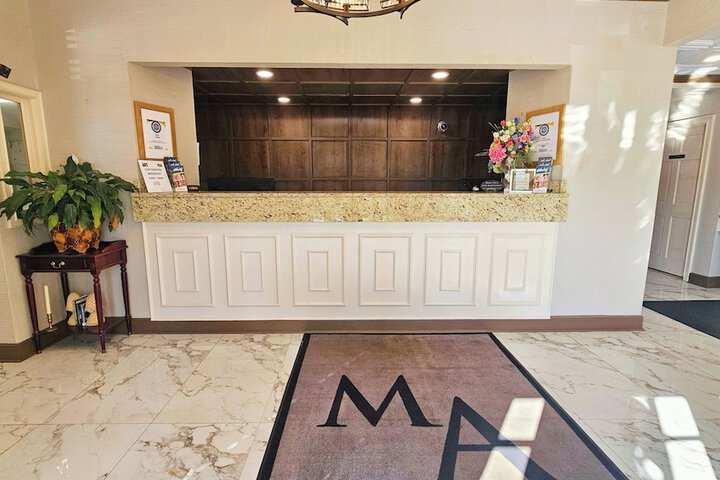 Merry Acres Inn