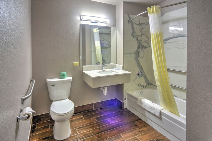 Motel 6 Libertyville IL