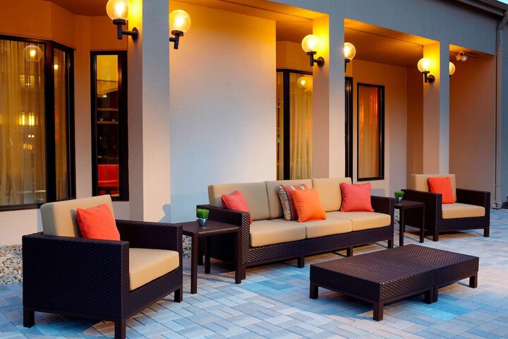 Terrace/Patio 76 of 78