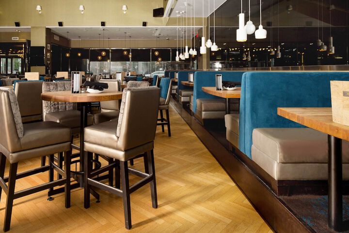 Sandman Signature Edmonton Downtown Hotel