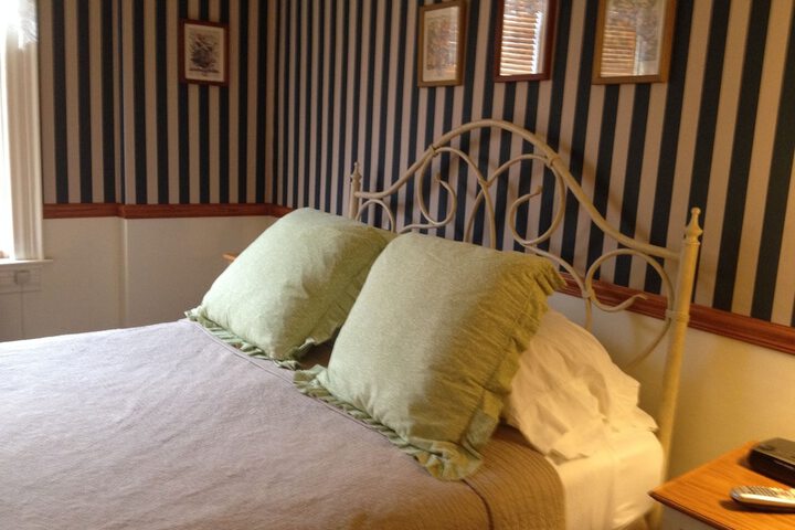 Red Lion Bed & Breakfast
