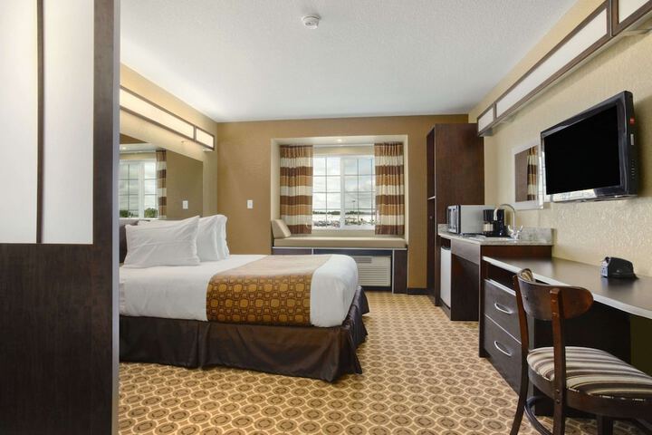 Room 12 of 24