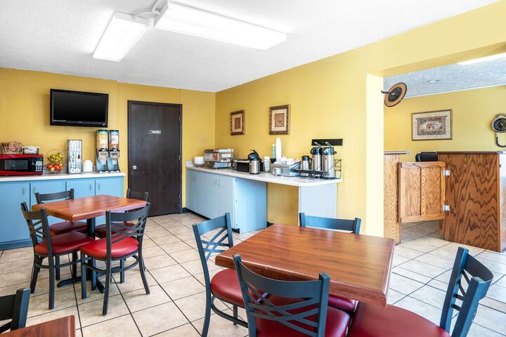 Econo Lodge Rolla I-44 Exit 184 Near Missouri University of Science and Technology