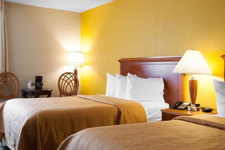 Quality Inn Cairo I-57