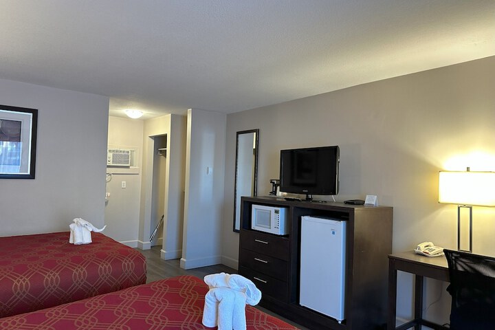 Room 43 of 62